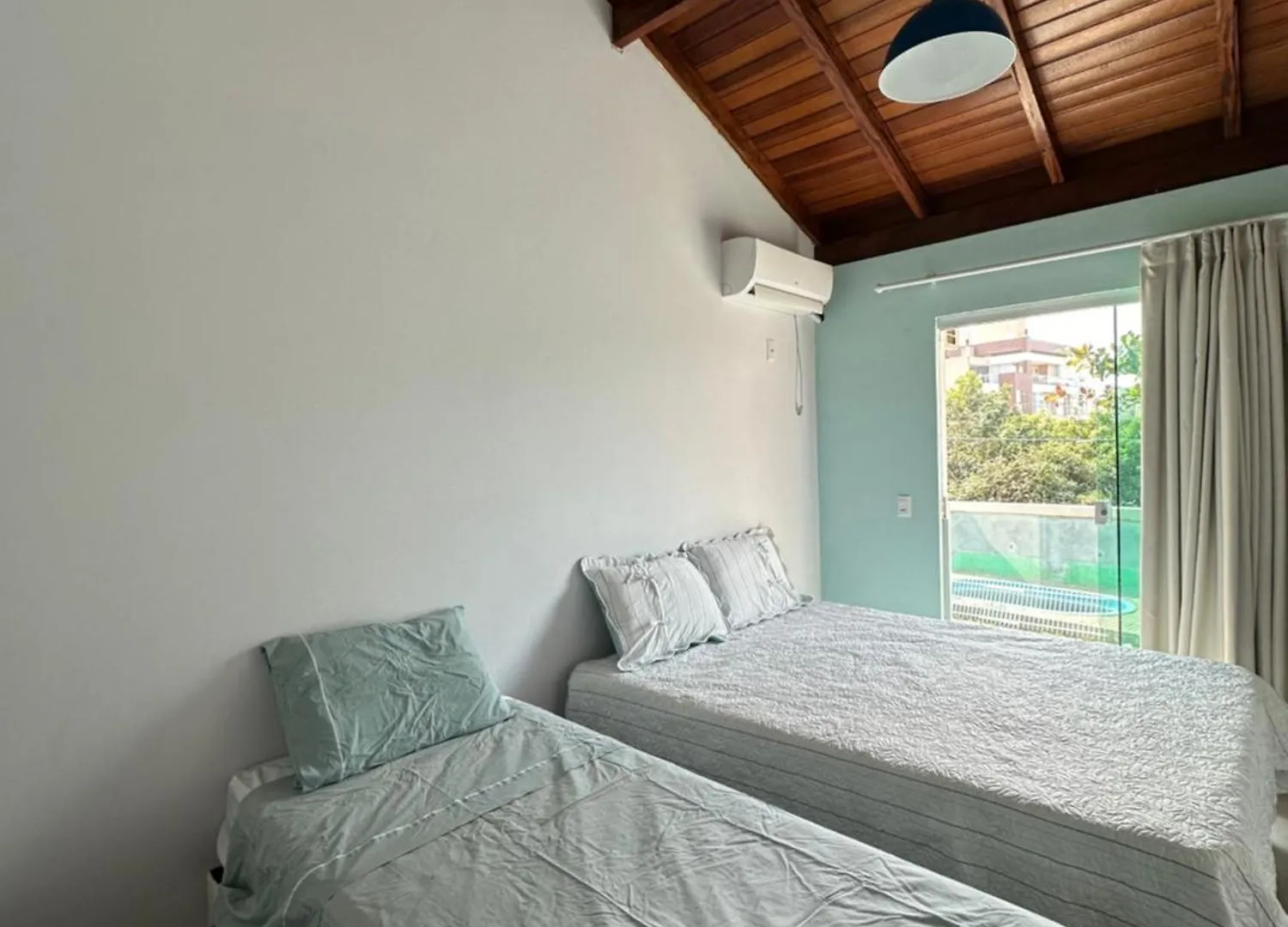 Sobrado Amendoeira - Paz E Tranquilidade Com Conforto Bombinhas